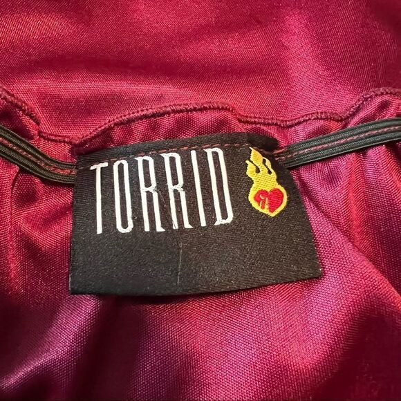 3 for $30! Torrid halloween long sleeve shirt‎ - Picture 4 of 9